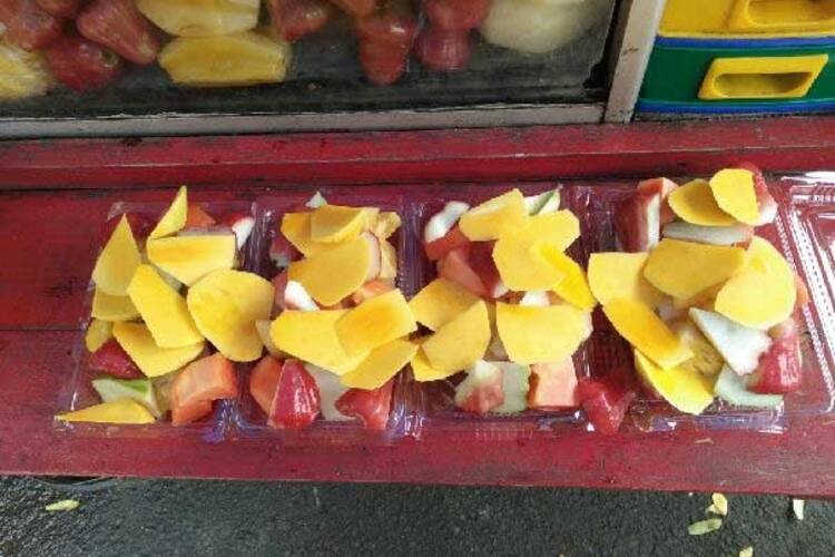 Buah Segar Rujak Suratno Menteng Jakarta